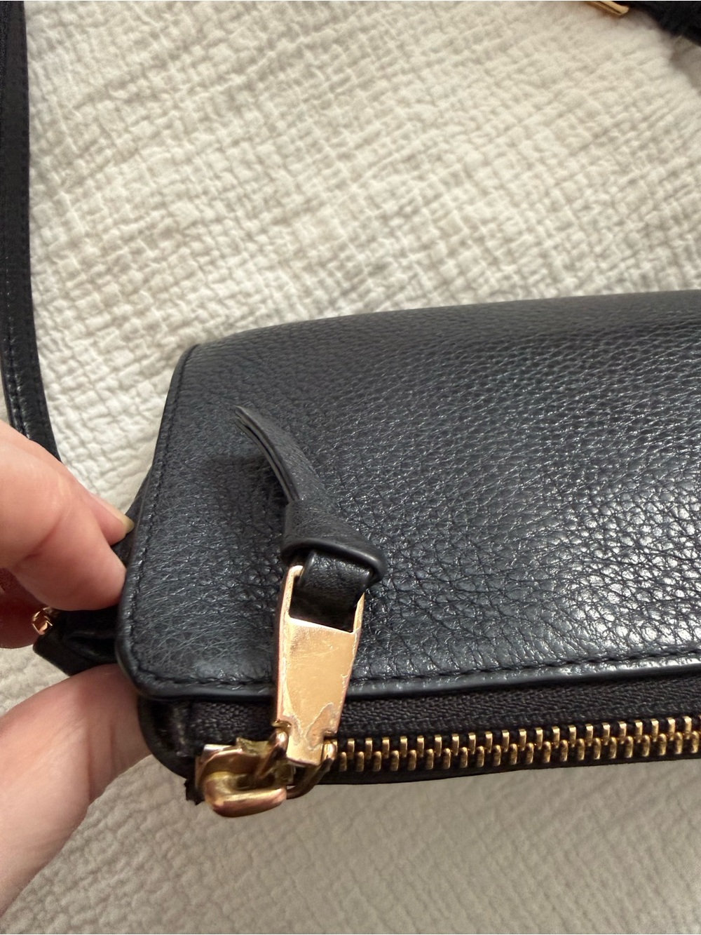Tory Burch Black Pebbled Leather Crossbody with Gold Hardware - Picture 7 of 11
